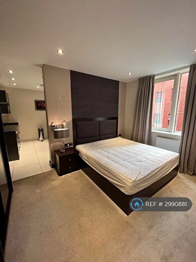 Studio To Rent In Headrow Residence, Leeds, LS1
