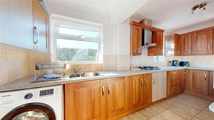 2 Bedroom Semi-Detached House For Sale In Kings Close, Lancing, West Sussex, BN15