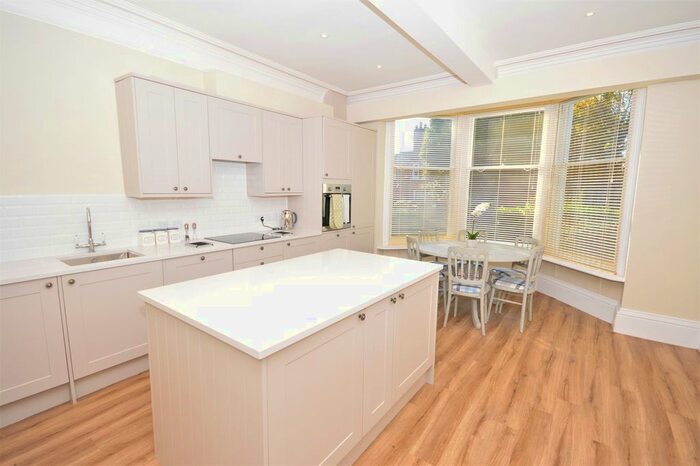 2 Bedroom Semi-Detached House To Rent In West Parade, Lincoln, Lincoln, LN1