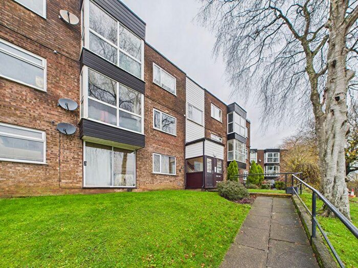 2 Bedroom Flat For Sale In Heywood Court, Middleton, Manchester, M24