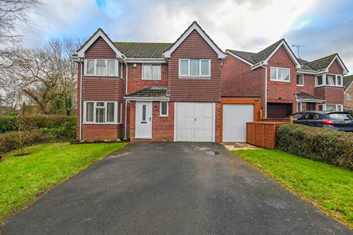4 Bedroom Detached House To Rent In The Pastures, Waterlooville, PO7