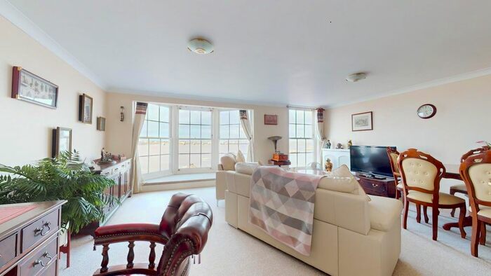 2 Bedroom Flat For Sale In Heritage Quay, Commercial Place, Gravesend, DA12