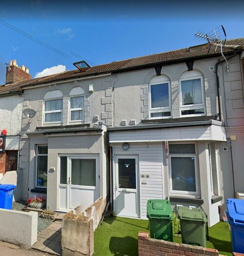 1 Bedroom Apartment To Rent In East Street, Sittingbourne, ME10