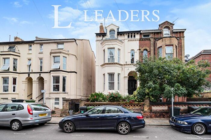 2 Bedroom Apartment To Rent In Ashburton Road, Southsea, PO5