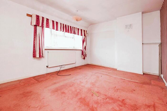2 Bedroom End Of Terrace House For Sale In Longmeadow Crescent, Birmingham, West Midlands, B34