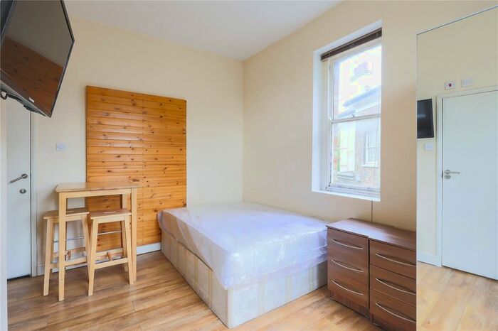 Studio To Rent In Hilldrop Road, Holloway, London, N7