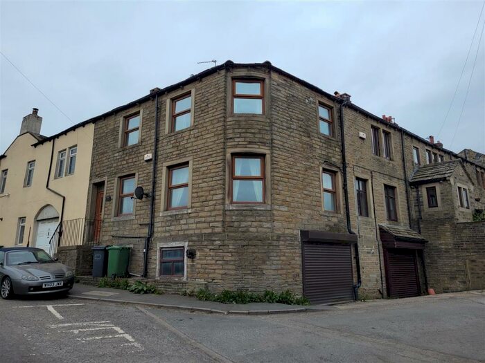 2 Bedroom Terraced House To Rent In Bog Green Lane, Kirkheaton, Huddersfield, HD5