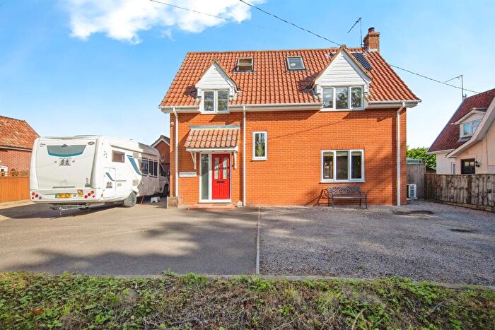 4 Bedroom Detached House For Sale In Debenham Road, Mickfield, Stowmarket, IP14