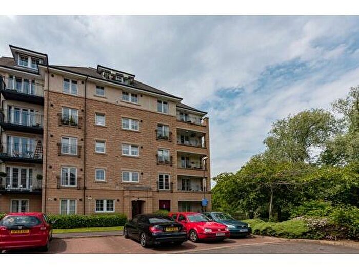 2 Bedroom Flat To Rent In Powderhall Rigg, Edinburgh, EH7