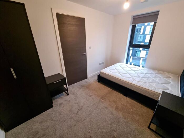 2 Bedroom Apartment To Rent In Downtown, Woden Street, Salford, M5