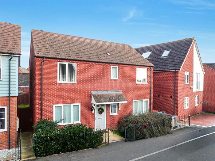 4 Bedroom Detached House For Sale In Harmans Cross, Broughton, Milton Keynes, MK10