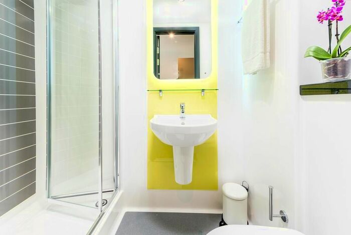 1 Bedroom Studio To Rent In Dumfries Street, Luton, LU1