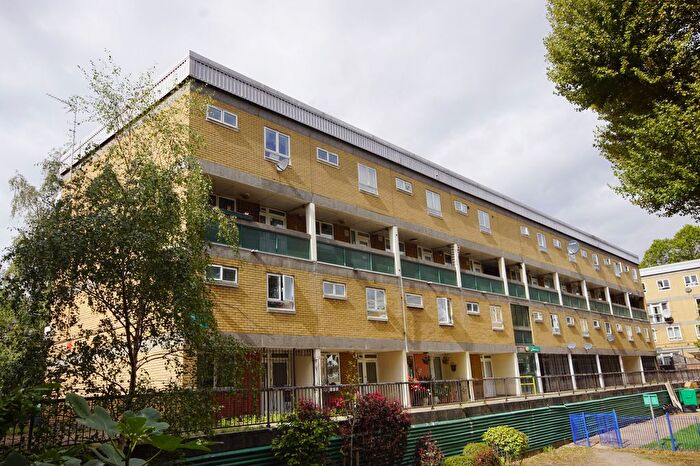 3 Bedroom Maisonette For Sale In Thurnscoe, Pratt Street, London, NW1