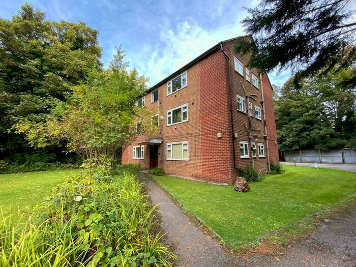 2 Bedroom Apartment To Rent In Linnet Lane, Liverpool, L17