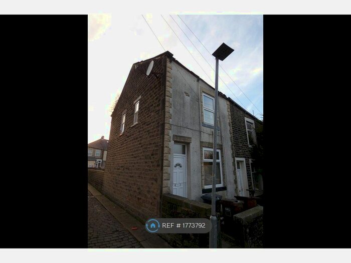 3 Bedroom Terraced House To Rent In New Street, Colne, BB8