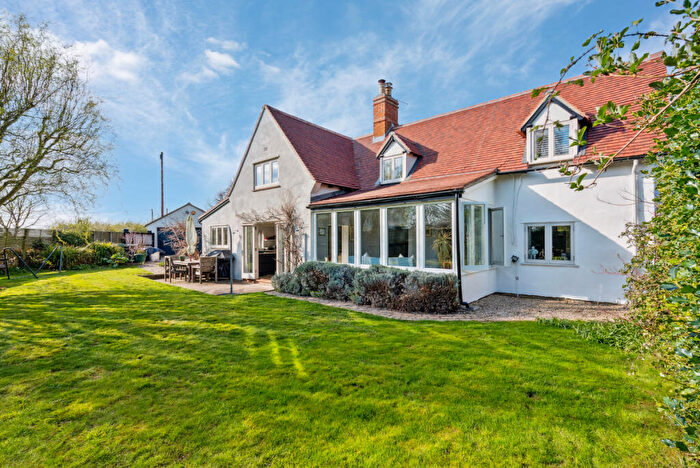 5 Bedroom Detached House For Sale In Abingdon Road, Dorchester-on-Thames, OX10