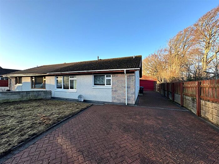 3 Bedroom Semi Detached Bungalow For Sale In Ferntower Avenue, Culloden, Inverness, IV2