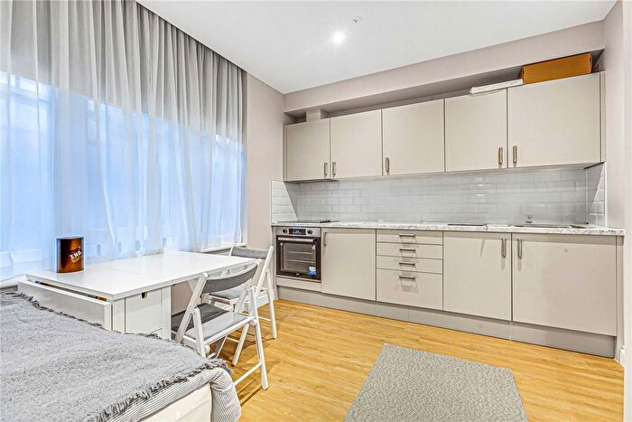 Studio To Rent In Glendower Place, London, SW7