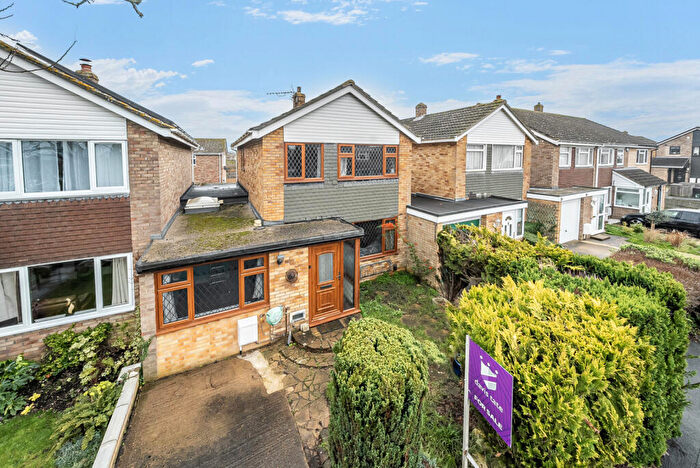 4 Bedroom Link Detached House For Sale In Masefield Crescent, Abingdon, Oxfordshire, OX14