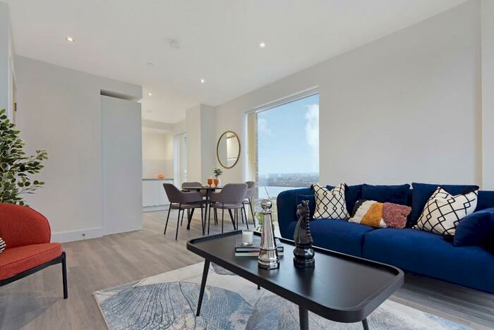 1 Bedroom Flat To Rent In Thames Road, London, E16