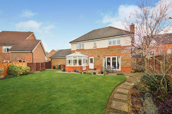 4 Bedroom Detached House To Rent In Woolbrook Road, Crayford, Dartford, DA1