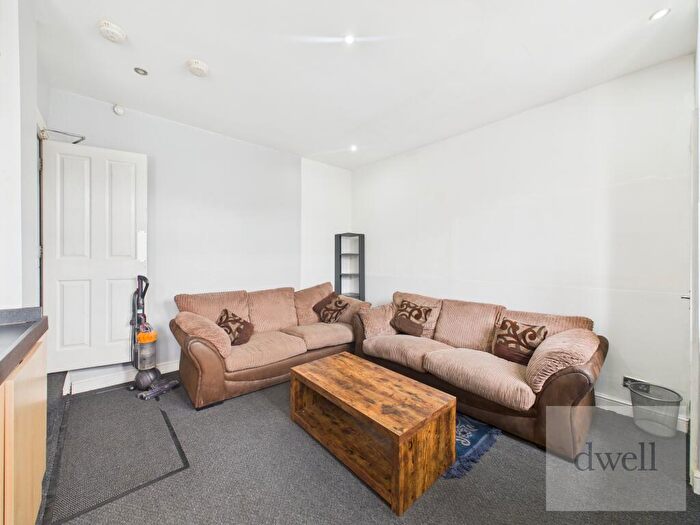 3 Bedroom Terraced House To Rent In Stanmore Hill, Burley, Leeds, LS4