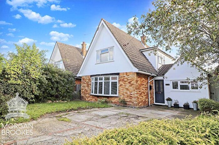 5 Bedroom Detached House For Sale In Holt Farm Way, Rochford, SS4