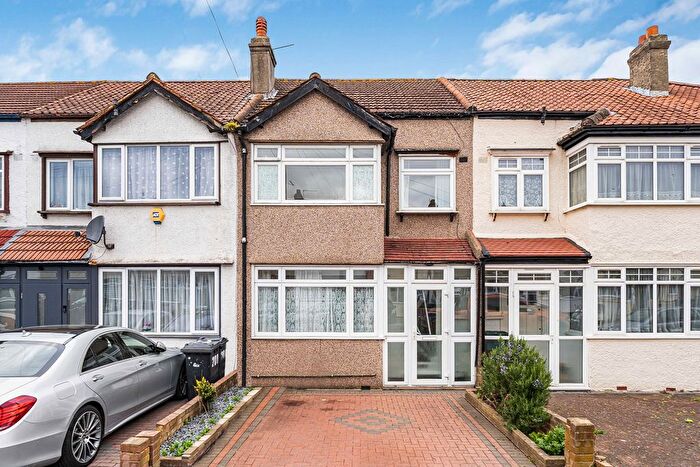 3 Bedroom Terraced House For Sale In Galpins Road, Thornton Heath, CR7