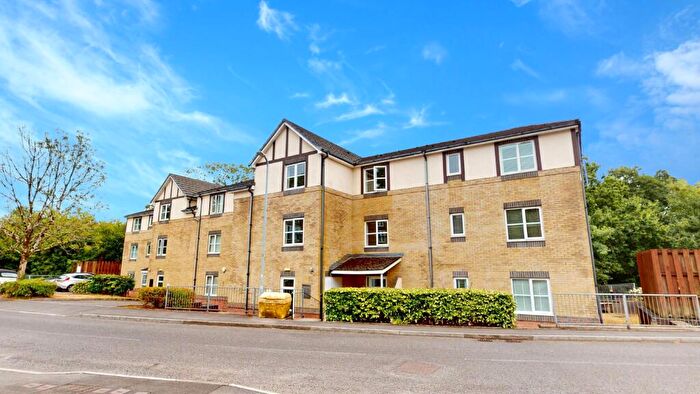 2 Bedroom Apartment For Sale In Heol Llinos, Thornhill, Cardiff, CF14
