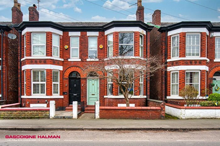 3 Bedroom Semi Detached House For Sale In Kennerley Road, Davenport, SK2