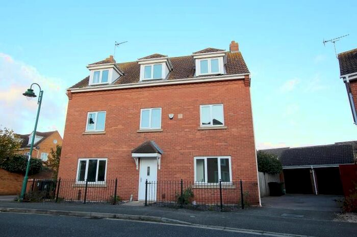 5 Bedroom Detached House To Rent In Reedland Way, Hampton Vale, Peterborough, PE7