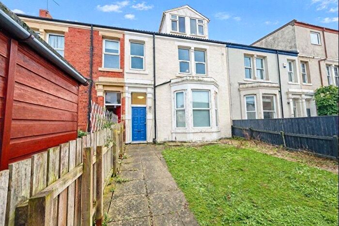 2 Bedroom Apartment To Rent In Esplanade Avenue, Whitley Bay, North Tyneside, Tyne And Wear, NE26