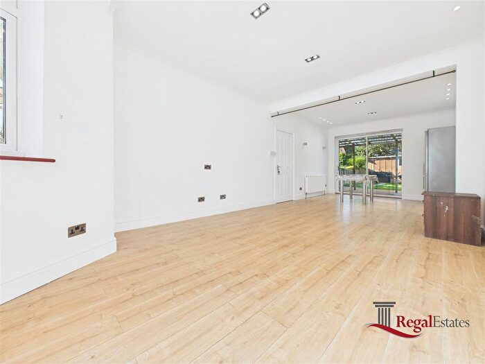 3 Bedroom Terraced House To Rent In Byron Road, Harrow Weald, HA3