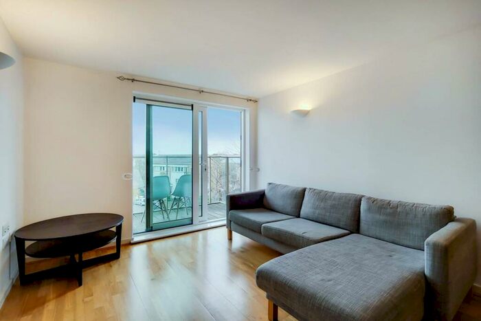 2 Bedroom Flat To Rent In Argyll Road, Woolwich, London, SE18