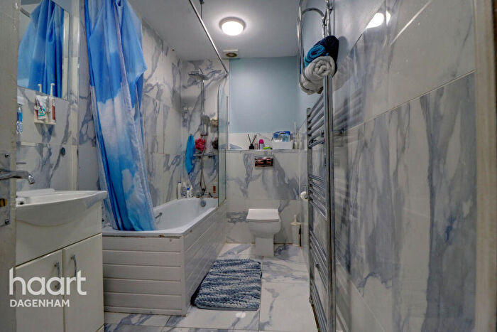 3 Bedroom Terraced House For Sale In White Gardens, Dagenham, RM10