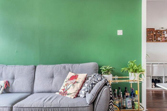 2 Bedroom Flat To Rent In Hopton Road, Streatham, London, SW16