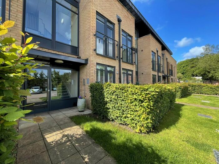 2 Bedroom Flat To Rent In Rye Common Lane, Crondall, Nr Farnham, GU10