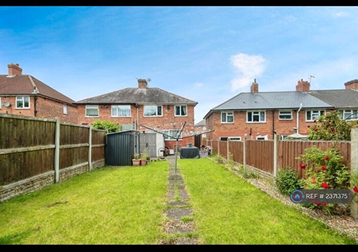 3 Bedroom Semi-Detached House To Rent In Sidcup Road, Birmingham, B44