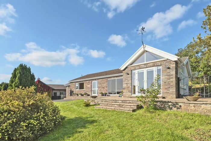 3 Bedroom Detached Bungalow To Rent In Boughrood, Brecon, LD3