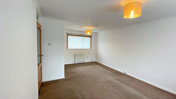 2 Bedroom Flat To Rent In Paterson Crescent, Irvine, North Ayrshire, KA12