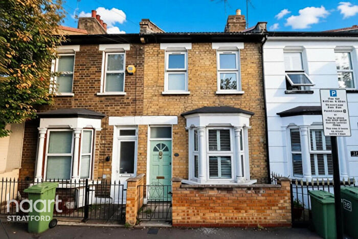 2 Bedroom Terraced House For Sale In Widdin Street, Stratford, E15