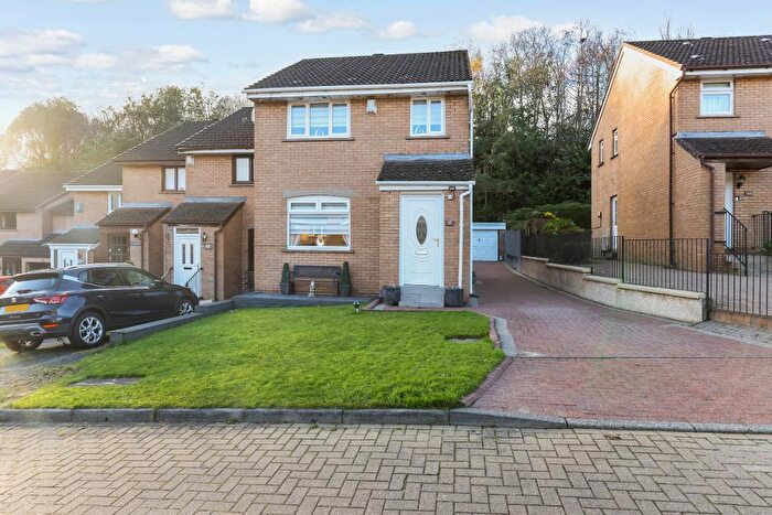 3 Bedroom End Of Terrace House For Sale In Hogarth Avenue, Carntyne, G32