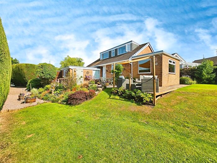 4 Bedroom Detached Bungalow For Sale In Pennine Way, Biddulph, Staffordshire Moorlands, ST8