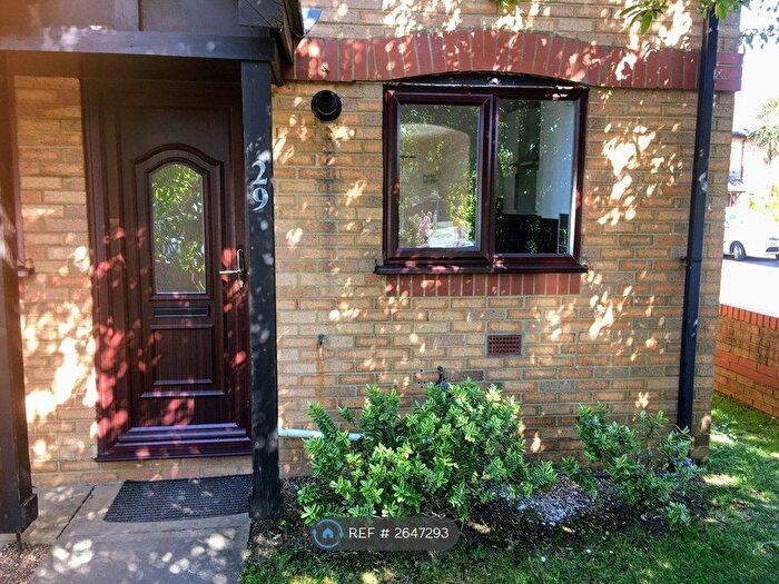 1 Bedroom Flat To Rent In Windsor Meadows, Slough, SL1