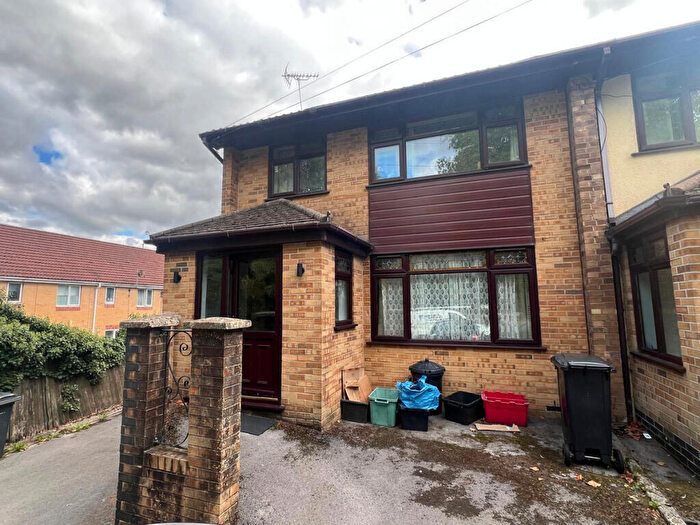 House Of Multiple Occupation For Sale In Wootton Park, Bristol, Somerset, BS14