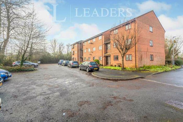 2 Bedroom Apartment To Rent In Honeywood Close, Portsmouth, PO3