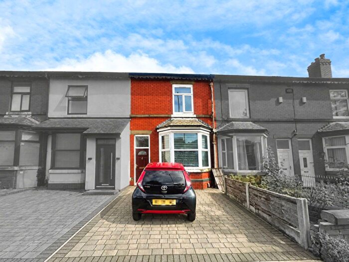 2 Bedroom Terraced House For Sale In Parkhills Road, Bury, BL9