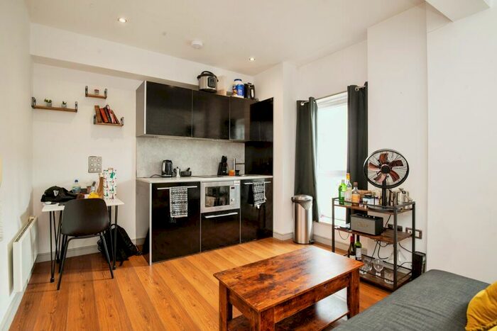 1 Bedroom Apartment To Rent In Sealock Warehouse, Burt Street, CF10