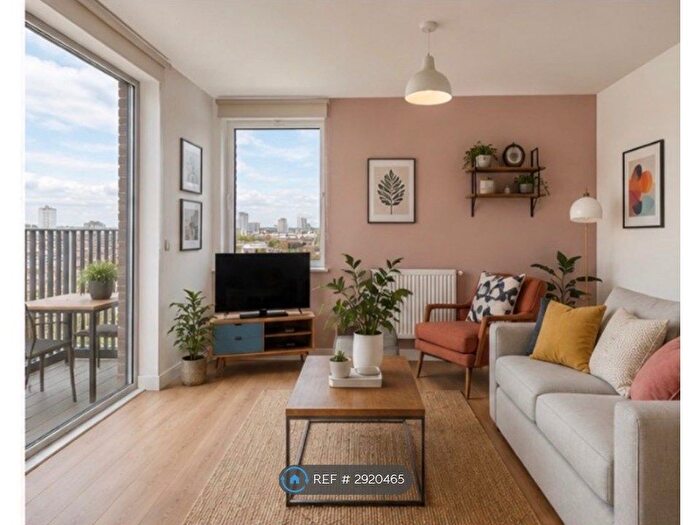 1 Bedroom Flat To Rent In Boaters Avenue, Brentford, TW8