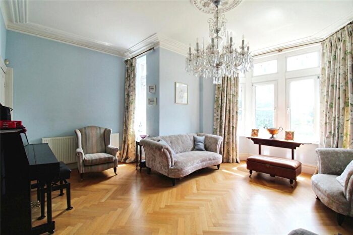 4 Bedroom End Of Terrace House To Rent In Bath Road, Bristol, BS4